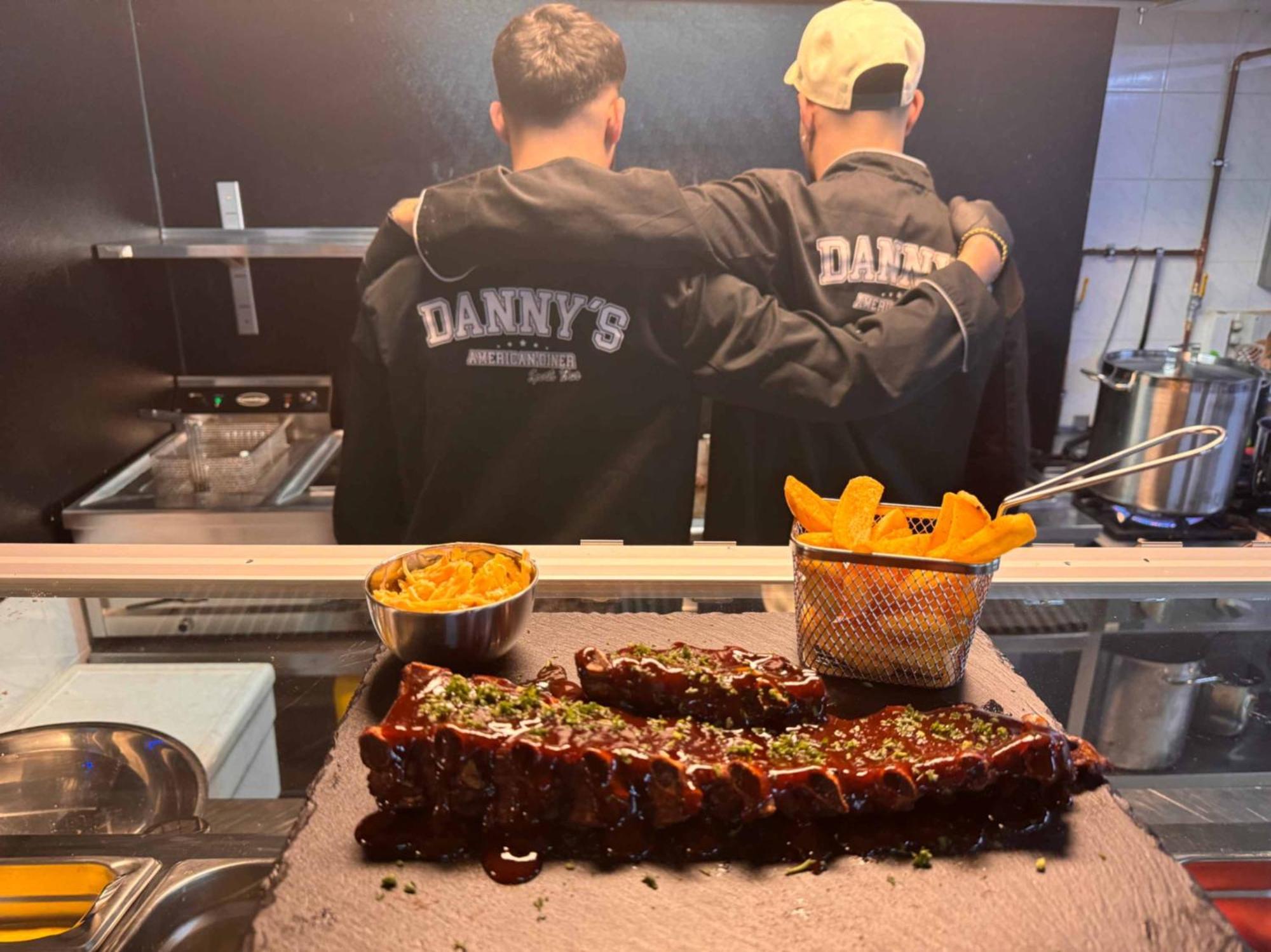 Hotel Zur Alten Stadtkellerei Лайпциг Екстериор снимка Danny's American Diner