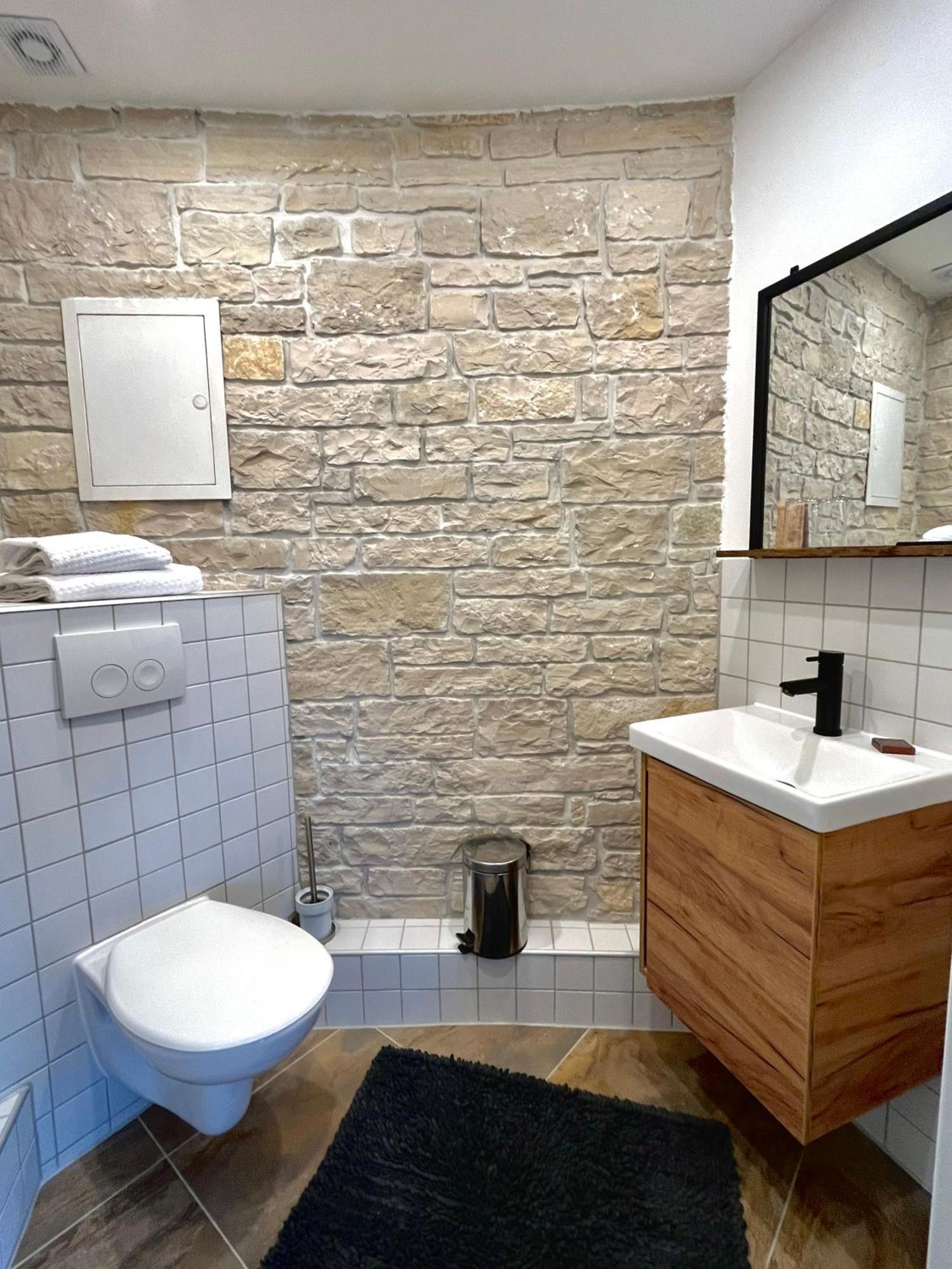 Hotel Zur Alten Stadtkellerei Лайпциг Стая снимка Bathroom